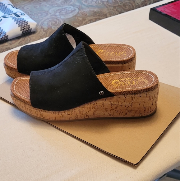 Sam Edelman Shoes - Black suede shoes